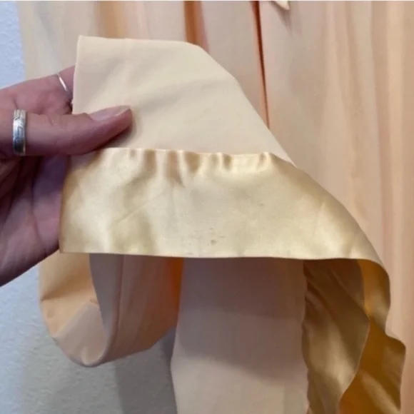 Beautiful Vintage golden yellow deep-V slip dress - Picture 11 of 16